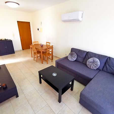 License To Chill Apartment Larnaca Eksteriør billede