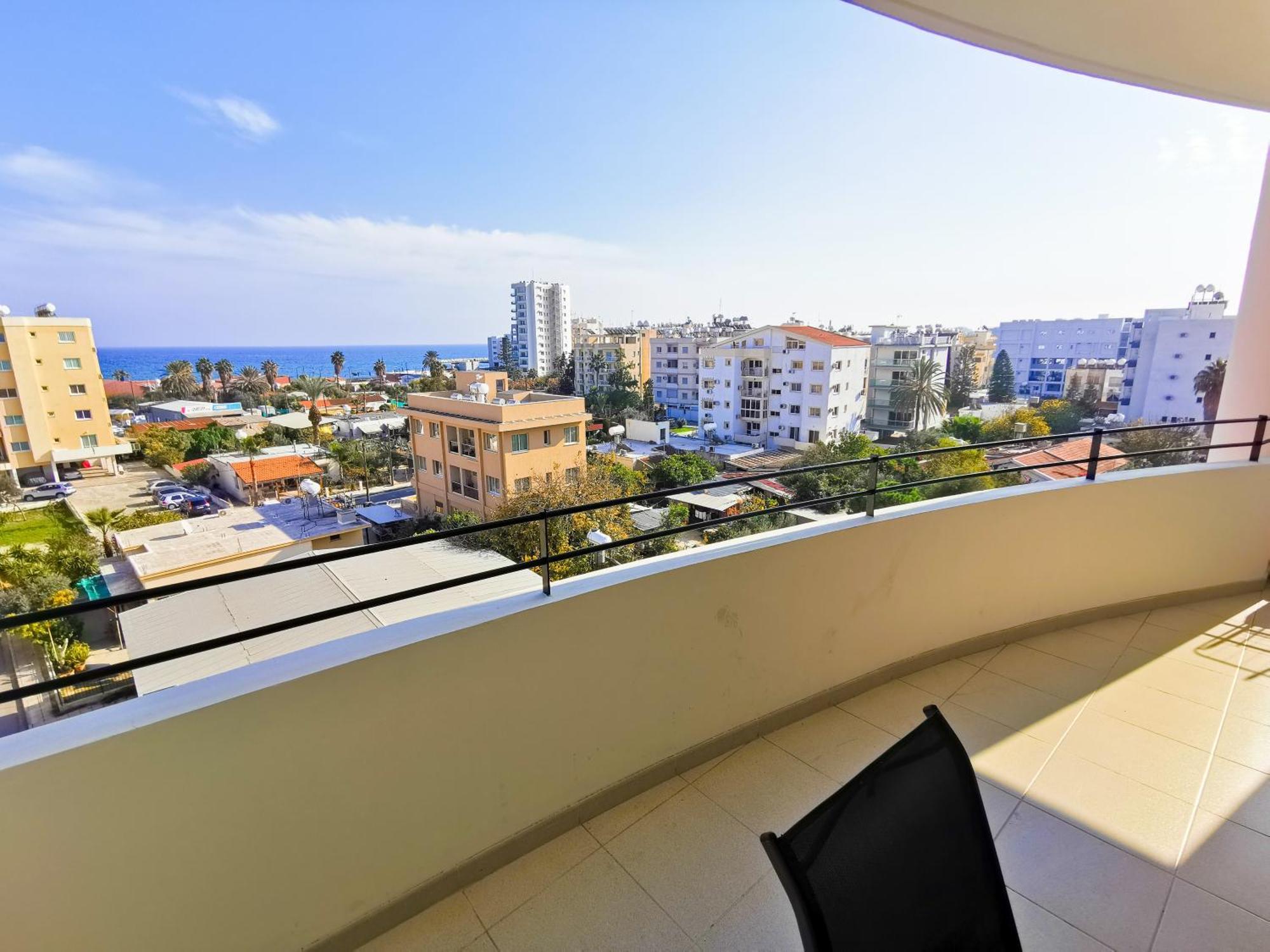 License To Chill Apartment Larnaca Eksteriør billede