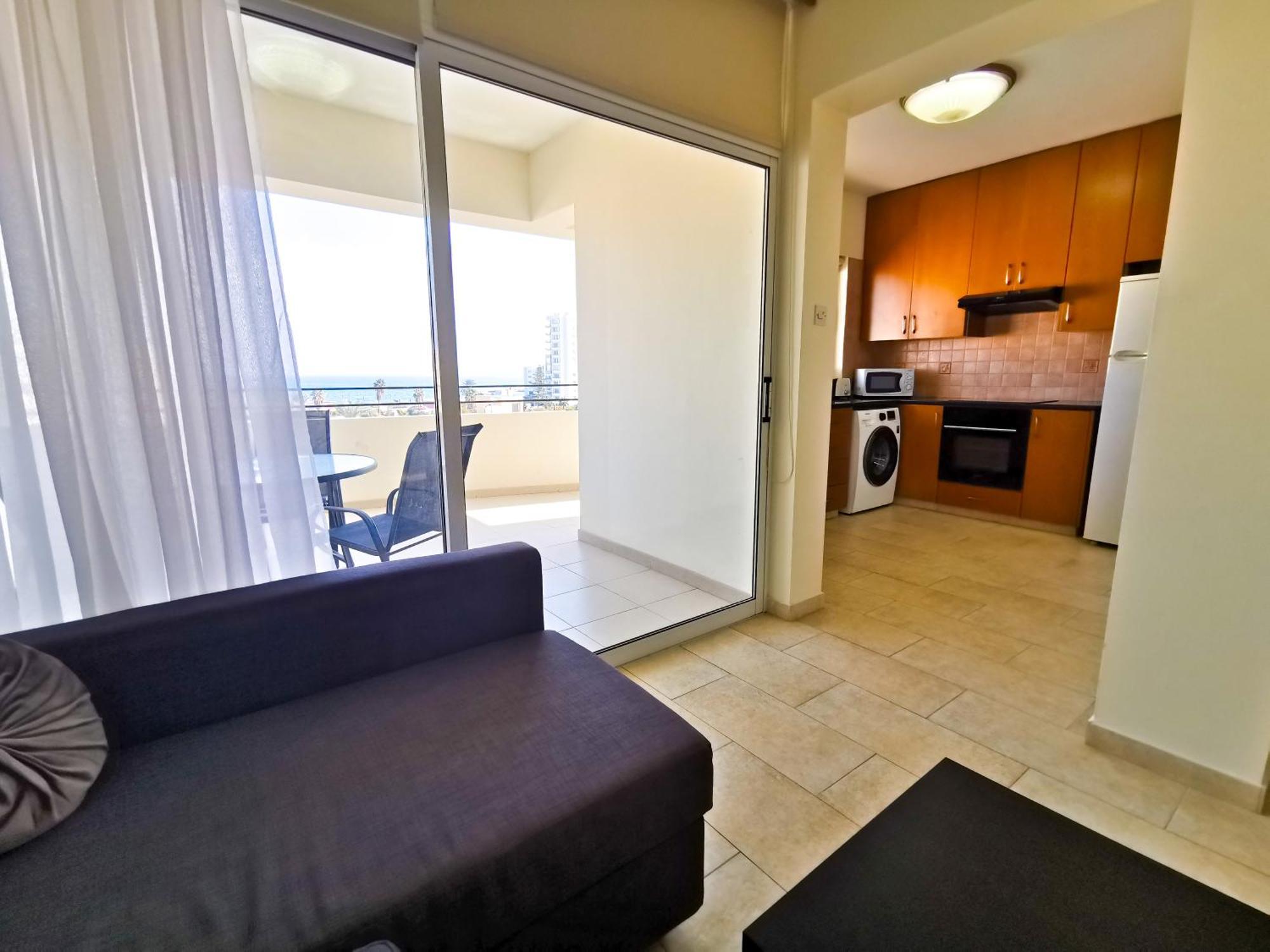 License To Chill Apartment Larnaca Eksteriør billede